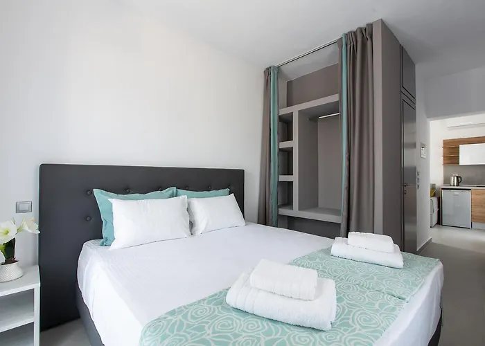 Saint Lucas Aparthotel