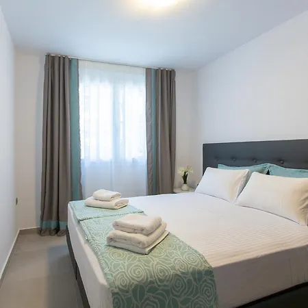 Apartmanhotel Saint Lucas 3*