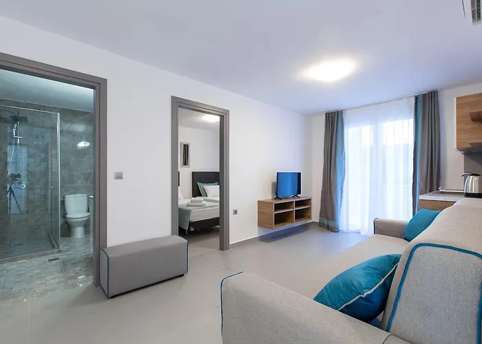 Saint Lucas Aparthotel Nea Poteidaia