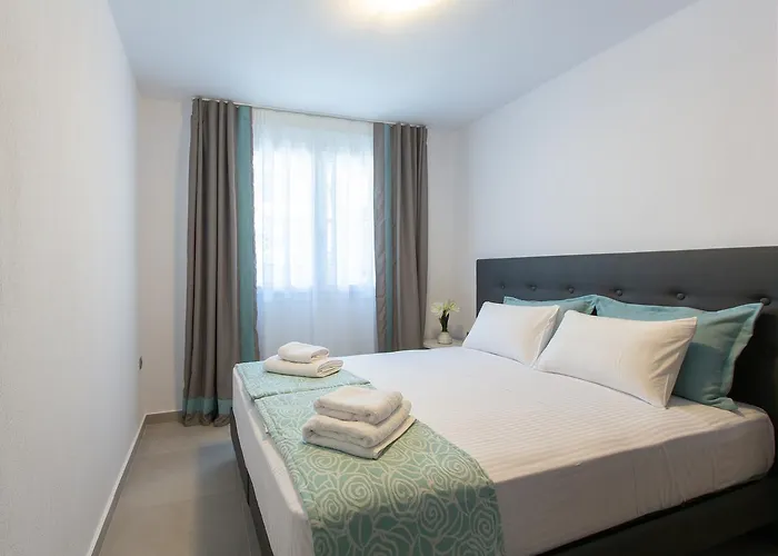 Aparthotel Saint Lucas 3*