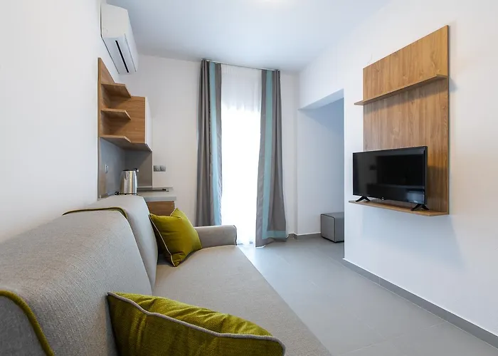 Saint Lucas Aparthotel